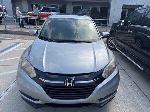 -Select- 2017 Honda HR-V EX