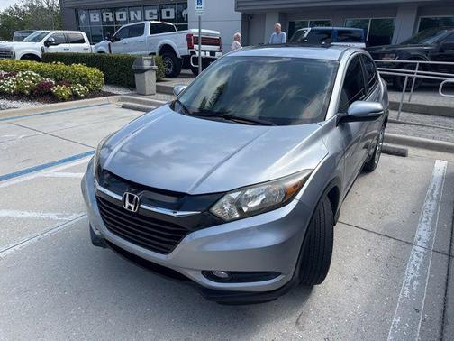 -Select- 2017 Honda HR-V EX