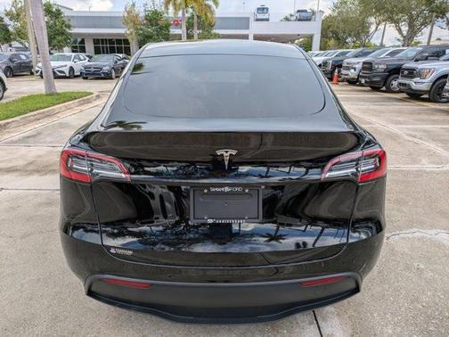 2021 Tesla Model Y Standard Range Rear-Wheel Drive