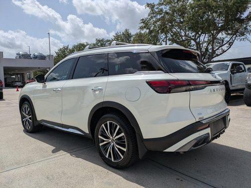 Majestic White 2025 INFINITI QX60 SENSORY