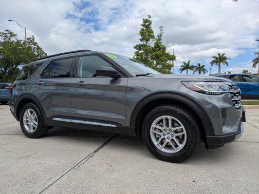 CARBONIZED GRAY METALLIC 2025 Ford Explorer Active