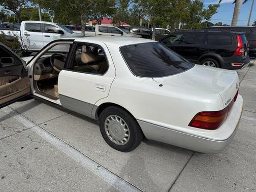 1991 Lexus LS 400 Base