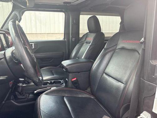 Granite Crystal Metallic Clearcoat 2019 Jeep Wrangler Rubicon