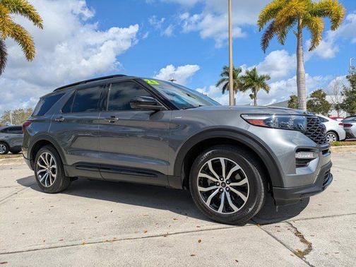 2023 Ford Explorer ST-Line