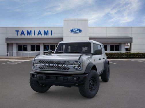 AVALANCHE GRAY 2026 Ford Bronco Badlands