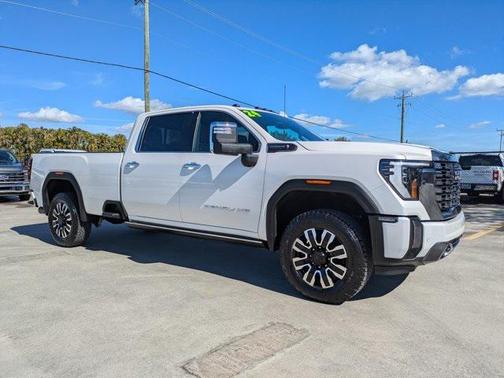 2024 GMC Sierra 3500 Denali