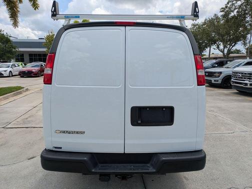 Summit White 2024 Chevrolet Express 2500 Work Van