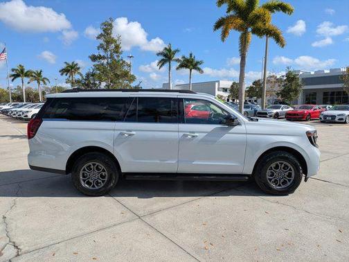 2025 Ford Expedition Max Active 4x2