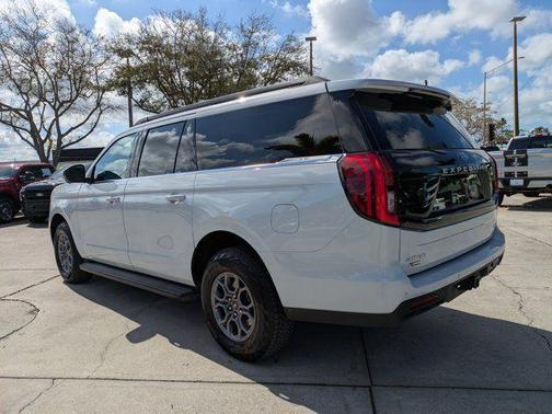 2025 Ford Expedition Max Active 4x2