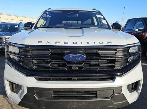 2025 Ford Expedition Max Active 4x2