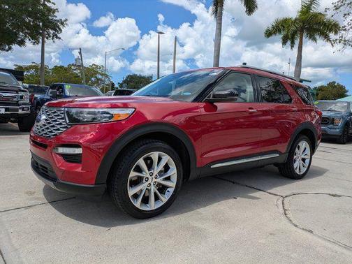 RAPID RED MET TINTED CC 2022 Ford Explorer Platinum