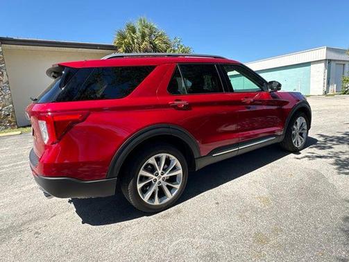 RAPID RED MET TINTED CC 2022 Ford Explorer Platinum