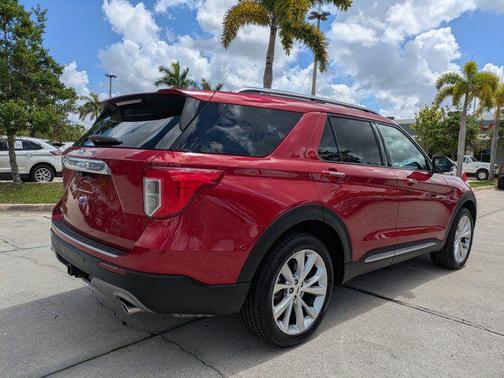 RAPID RED MET TINTED CC 2022 Ford Explorer Platinum