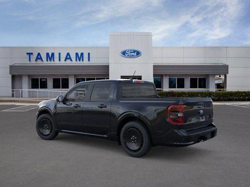 SHADOW BLACK 2026 Ford Maverick Lobo Standard