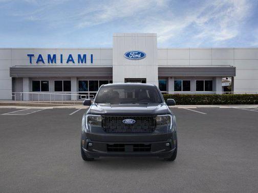 SHADOW BLACK 2026 Ford Maverick Lobo Standard