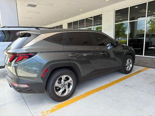Amazon Gray 2022 Hyundai TUCSON SE
