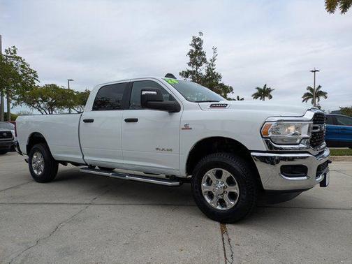 2024 RAM 3500 Big Horn Crew Cab 4x4 8' Box