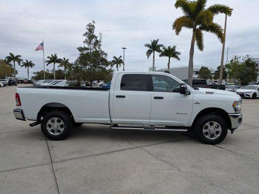 2024 RAM 3500 Big Horn Crew Cab 4x4 8' Box