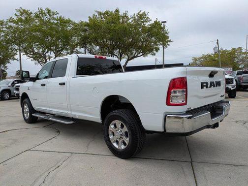 2024 RAM 3500 Big Horn Crew Cab 4x4 8' Box