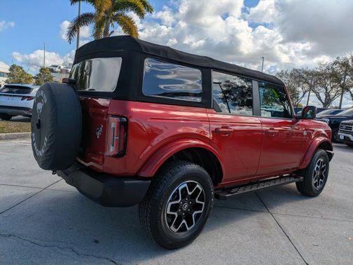 2022 Ford Bronco Outer Banks