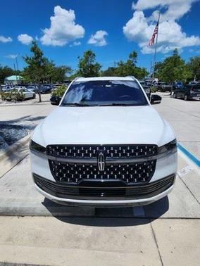 2025 Lincoln Navigator Black Label