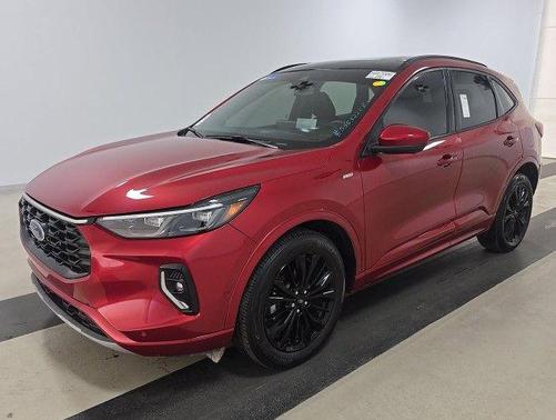 Rapid Red Metallic Tinted Clearcoat 2023 Ford Escape ST-Line Elite