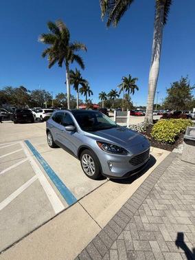 2022 Ford Escape Titanium