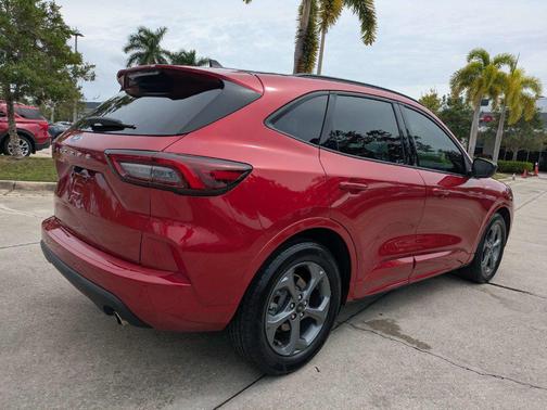 Rapid Red Metallic Tinted Clearcoat 2023 Ford Escape ST-Line