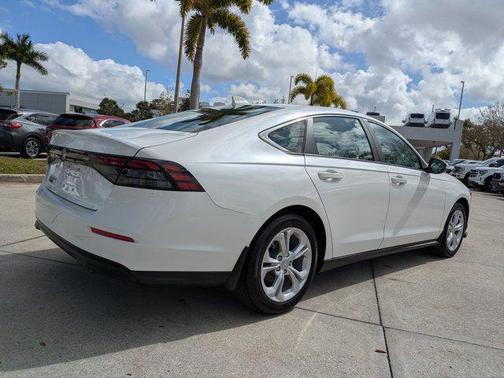 2025 Honda Accord LX 1.5T