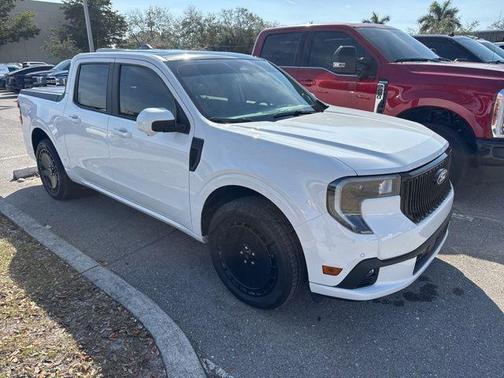 2025 Ford Maverick Lobo