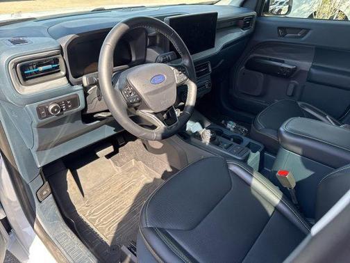 2025 Ford Maverick Lobo