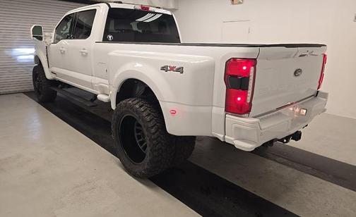 Oxford White 2026 Ford F-450 Lariat