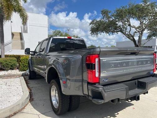 2025 Ford F-450 Platinum