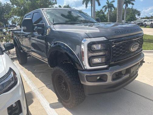 CARBONIZED GRAY 2024 Ford F-250 XLT