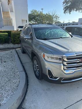 Sterling Metallic 2023 GMC Acadia FWD SLT