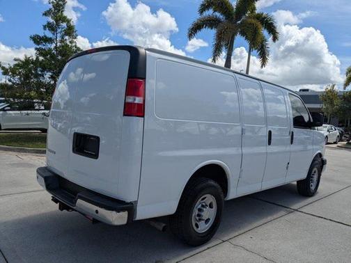 2022 Chevrolet Express 2500 RWD 2500 Regular Wheelbase WT