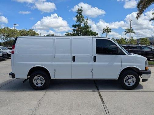 2022 Chevrolet Express 2500 RWD 2500 Regular Wheelbase WT