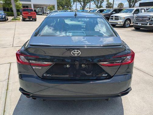Underground 2025 Toyota Camry SE