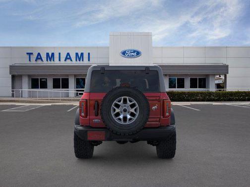 RUBY RED MET TNTD CLEARCOAT 2025 Ford Bronco Badlands