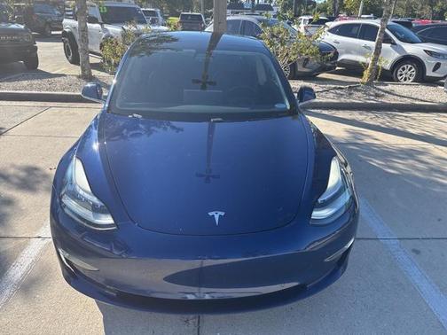 2019 Tesla Model 3 Mid Range