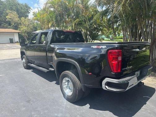 2025 Chevrolet Silverado 3500 LT