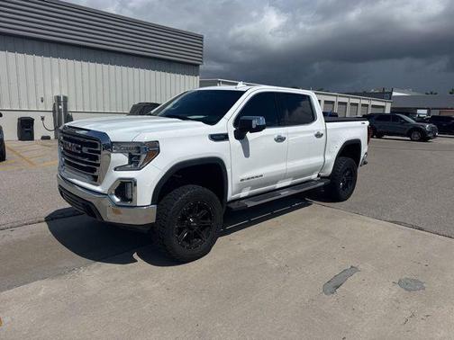Summit White 2019 GMC Sierra 1500 SLT