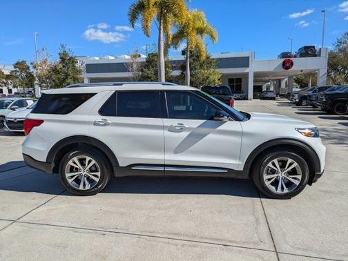 2020 Ford Explorer Platinum