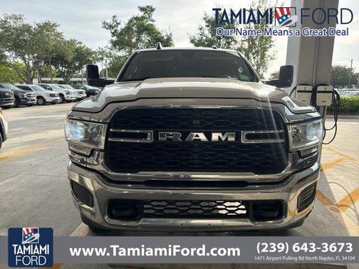 2019 RAM 2500 Tradesman Crew Cab 4x4 6'4' Box