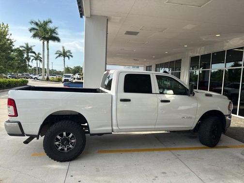 2019 RAM 2500 Tradesman Crew Cab 4x4 6'4' Box