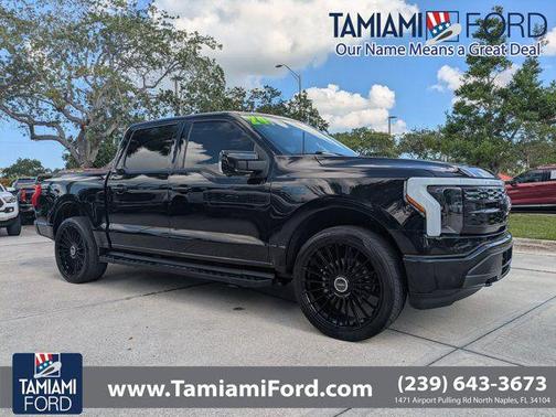 Agate Black Metallic 2024 Ford F-150 Lightning LARIAT