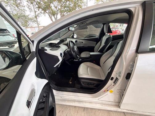 Wind Chill Pearl 2022 Toyota Prius Limited
