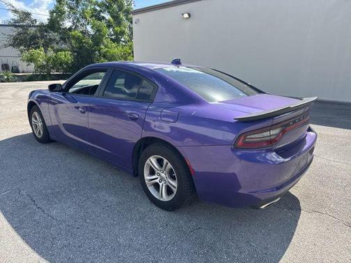 Plum Crazy Pearlcoat 2023 Dodge Charger SXT