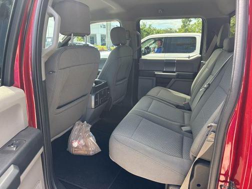 RUBY RED METALLIC TINTED CC 2018 Ford F-150 XLT
