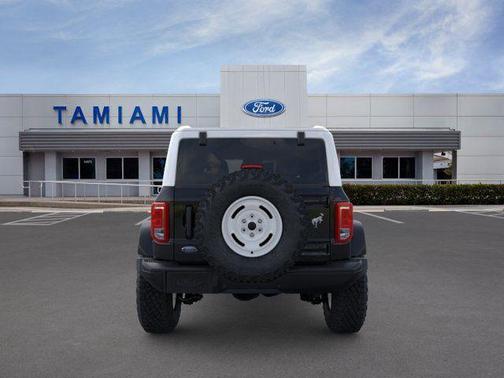SHADOW BLACK 2026 Ford Bronco Heritage Edition